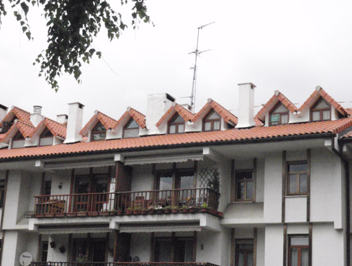 Albañilería Landetxa ha llevado a cabo la restauración de la fachada en la calle Ermita 30 de Irun